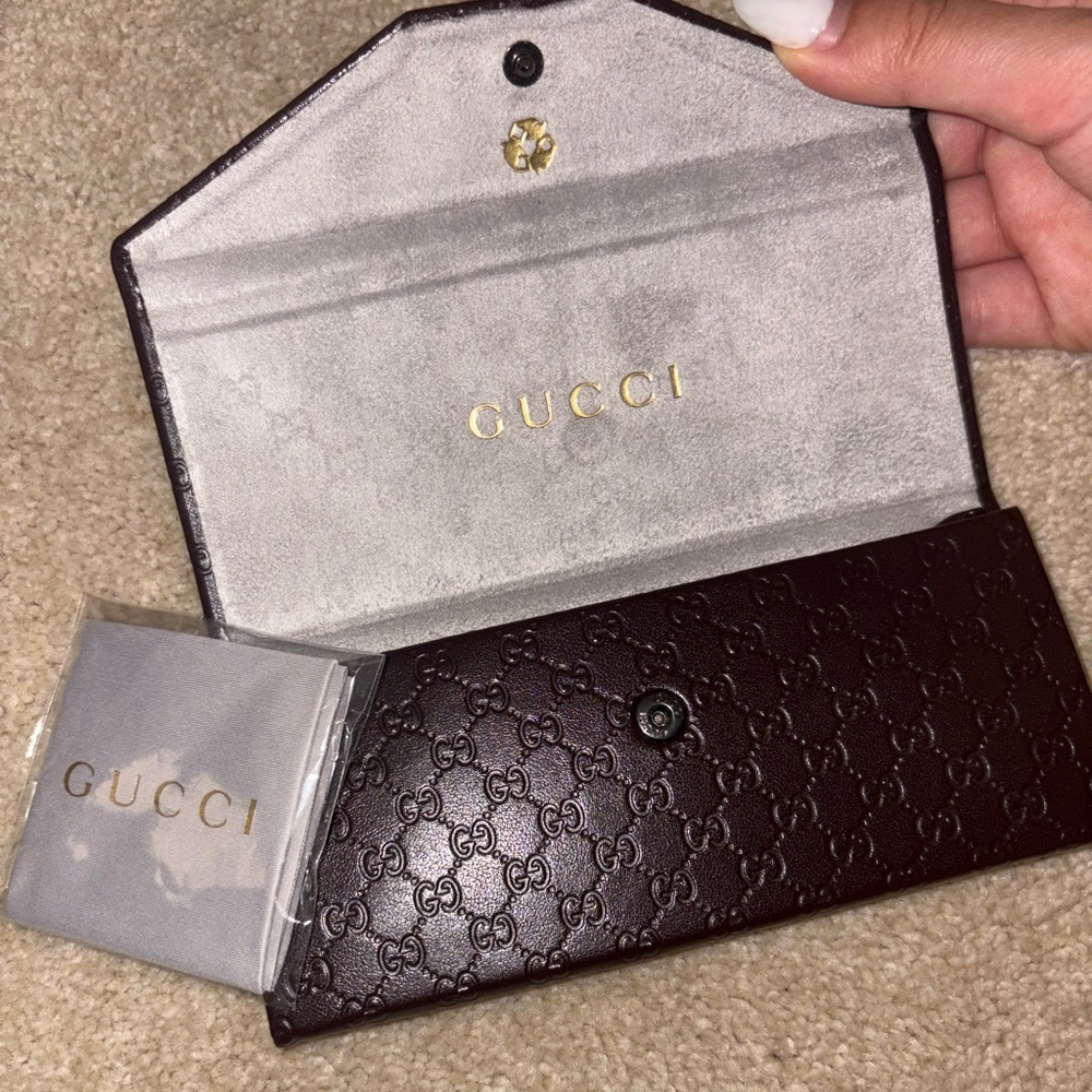GUCCI SUNGLASSES CASE
